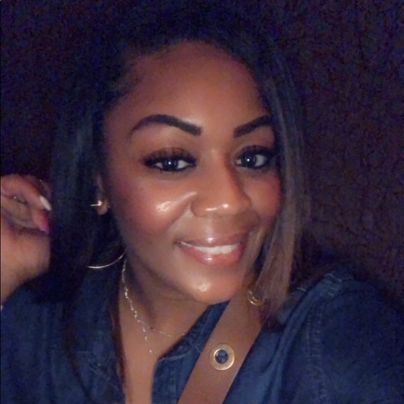 Meet your Posher, Lc - Picture 1 of 1